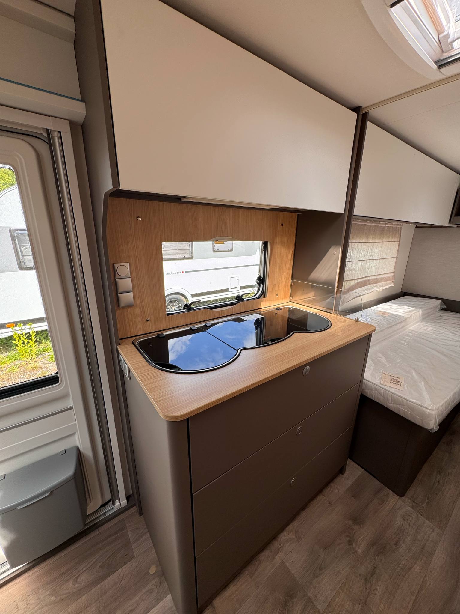 Galeria LMC Tandero 510E