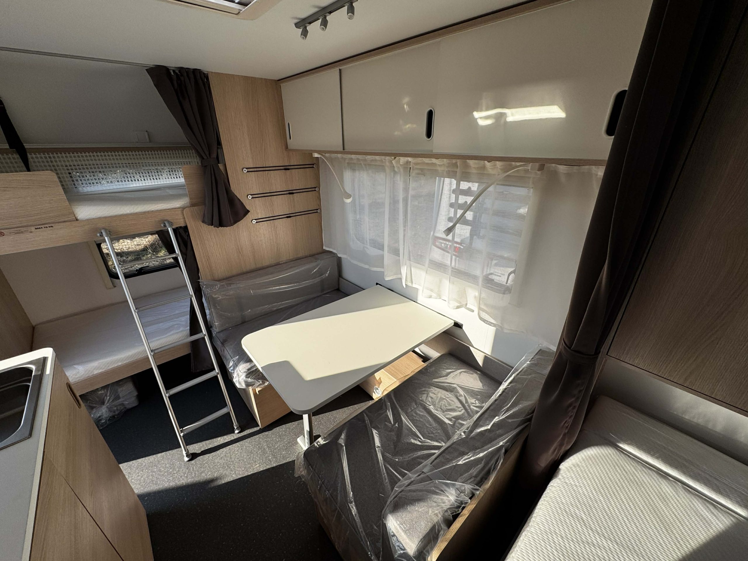 Galeria Adria Aviva 472PK