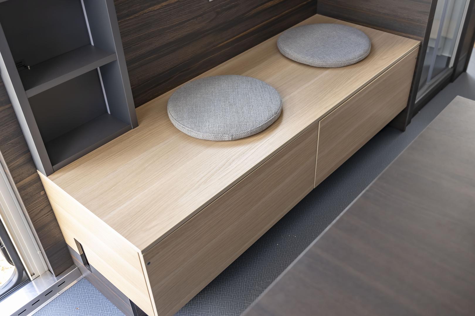 Galeria Adria Astella 704HP