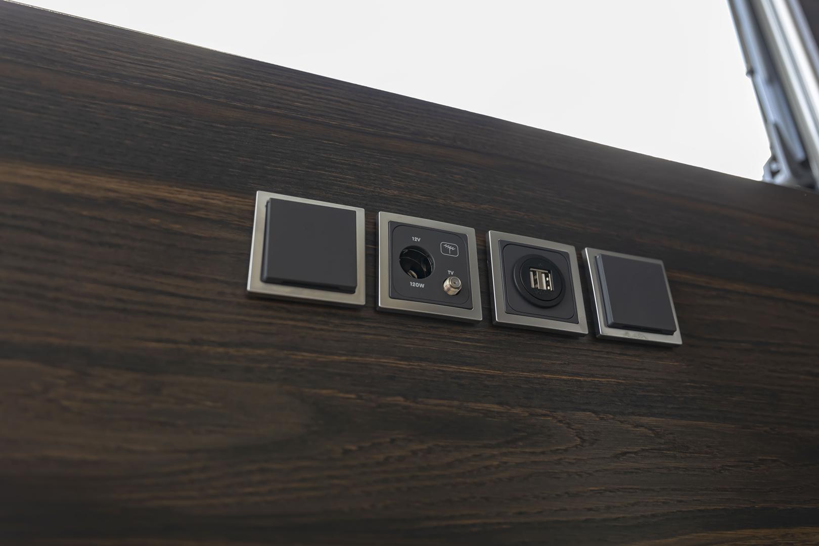 Galeria Adria Astella 704HP