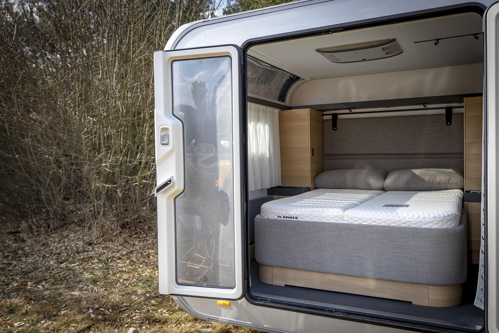 Galeria Adria Astella 704HP