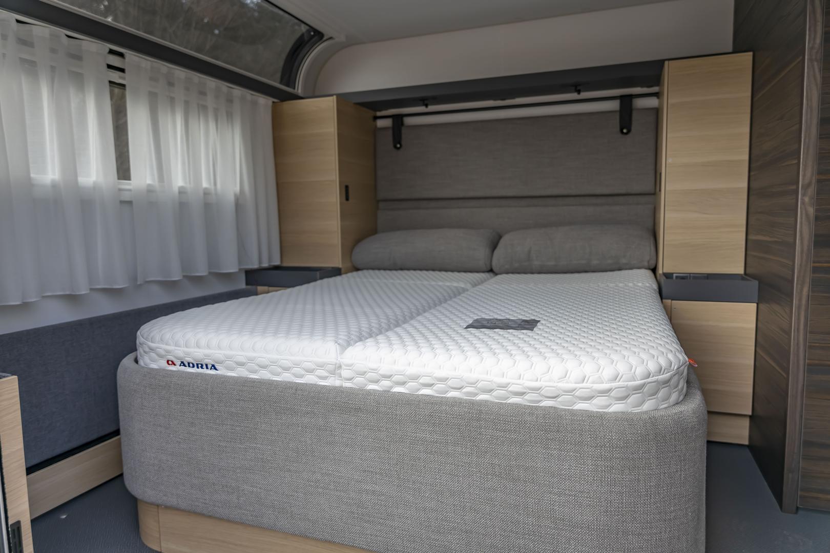 Galeria Adria Astella 704HP