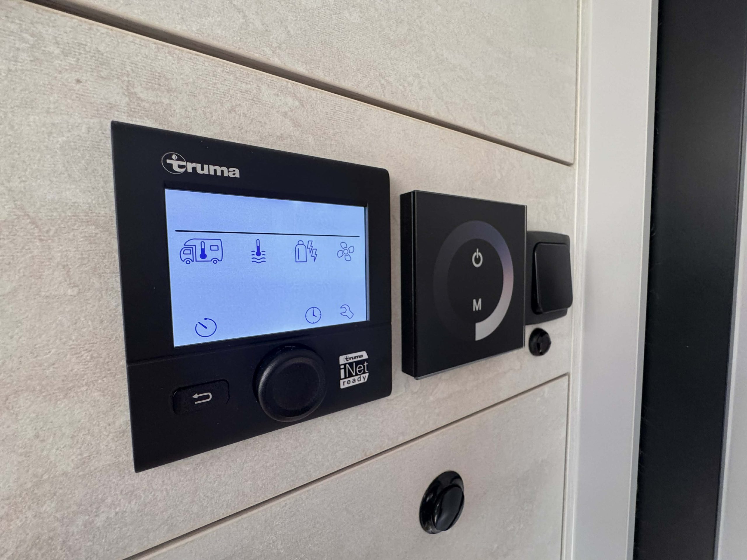 Galeria Globe Traveler Falcon 2XS