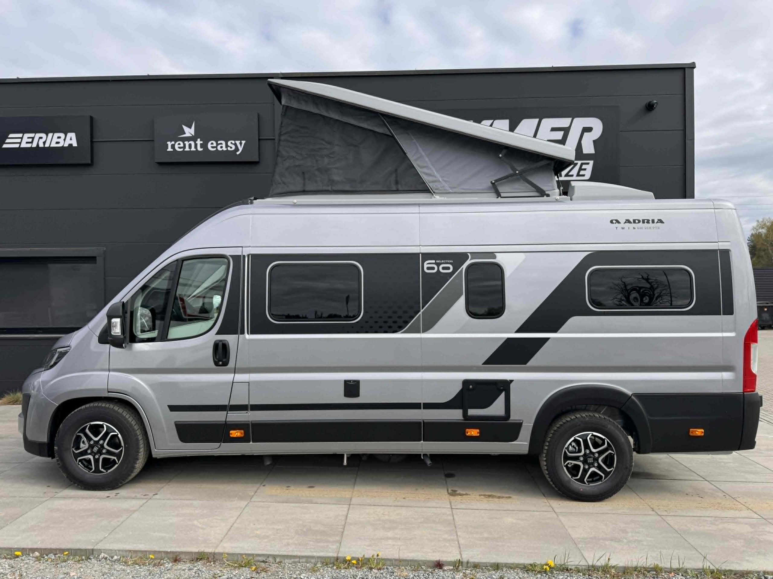 Galeria Adria Twin Sports 640 SGX 60y PopTop