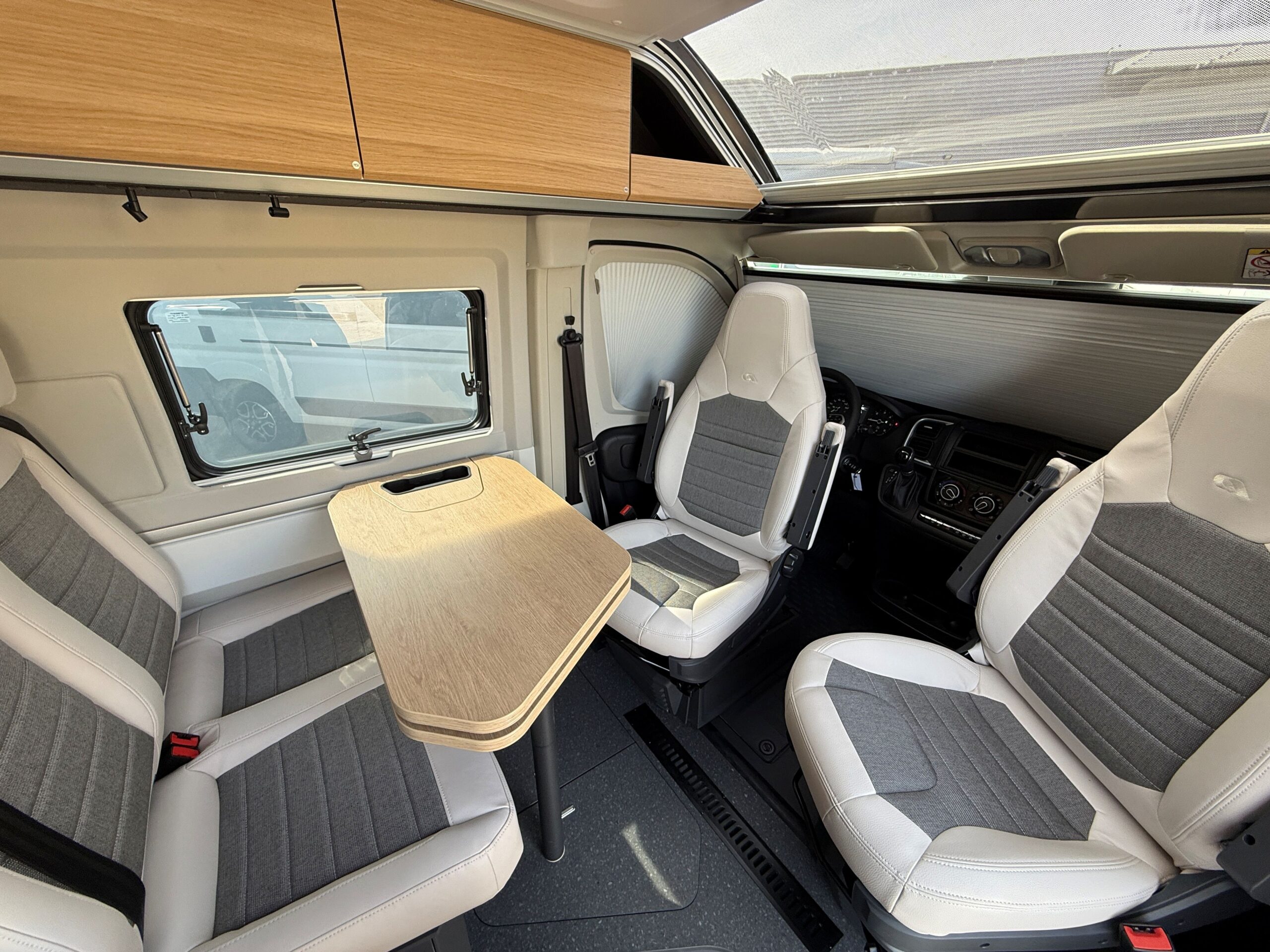 Galeria Adria Twin Sports 640 SGX 60y PopTop