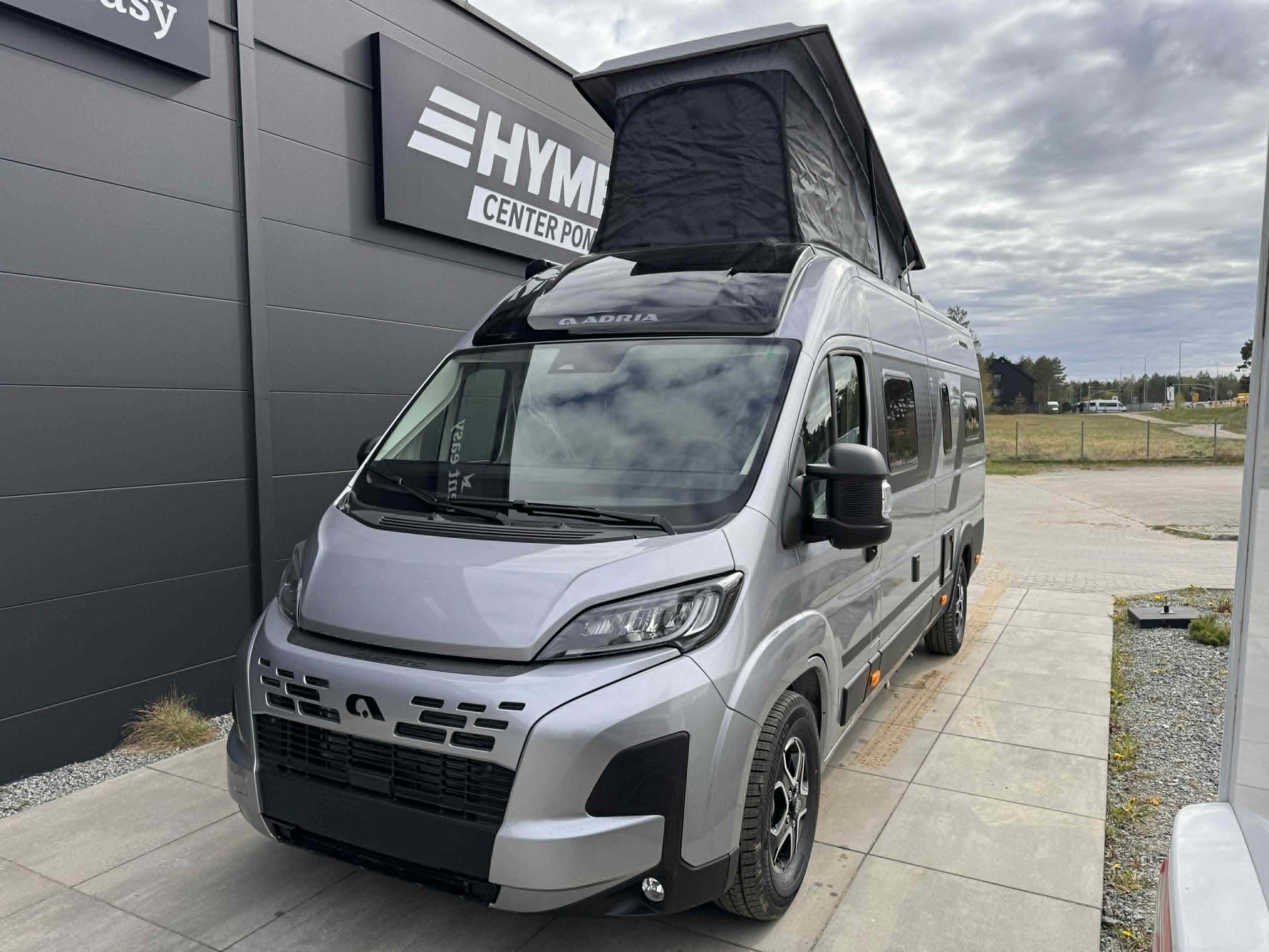 Galeria Adria Twin Sports 640 SGX 60y PopTop