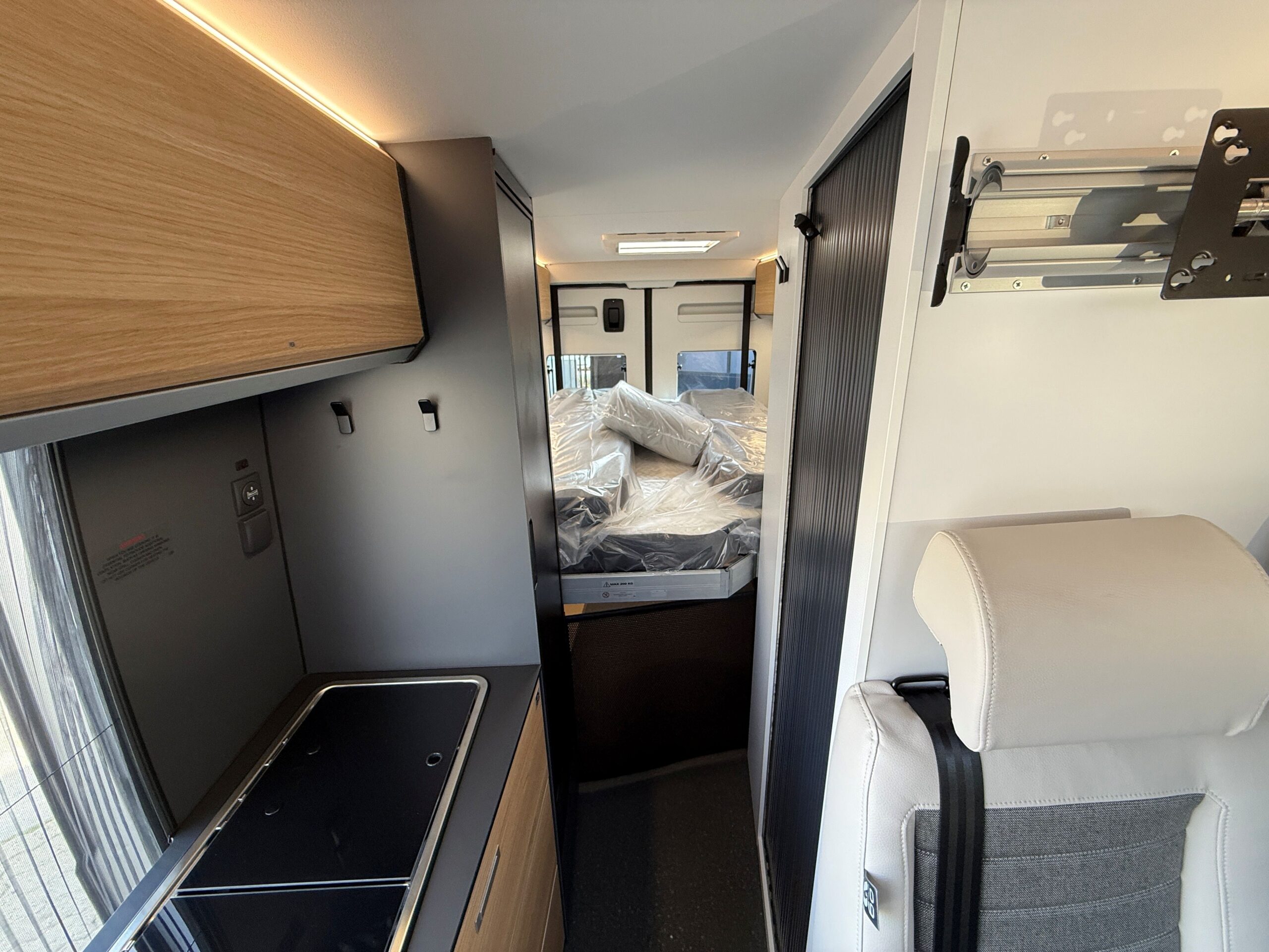 Galeria Adria Twin Sports 640 SGX 60y PopTop