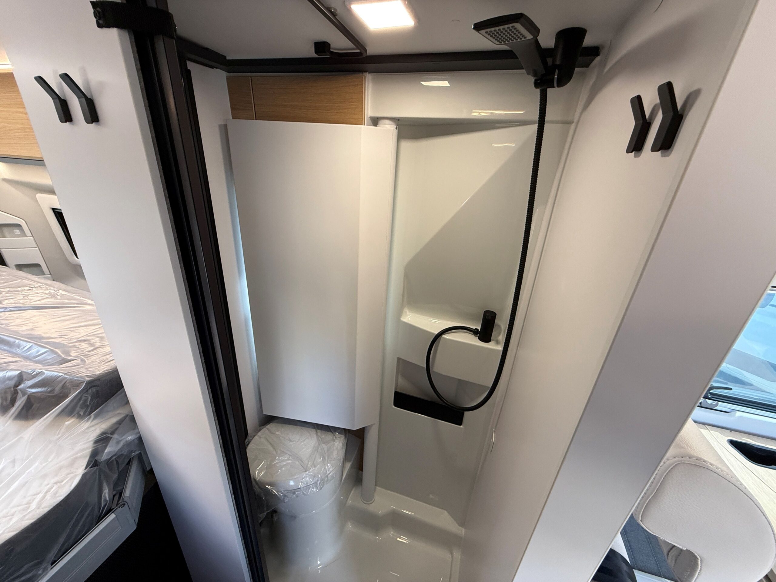 Galeria Adria Twin Sports 640 SGX 60y PopTop