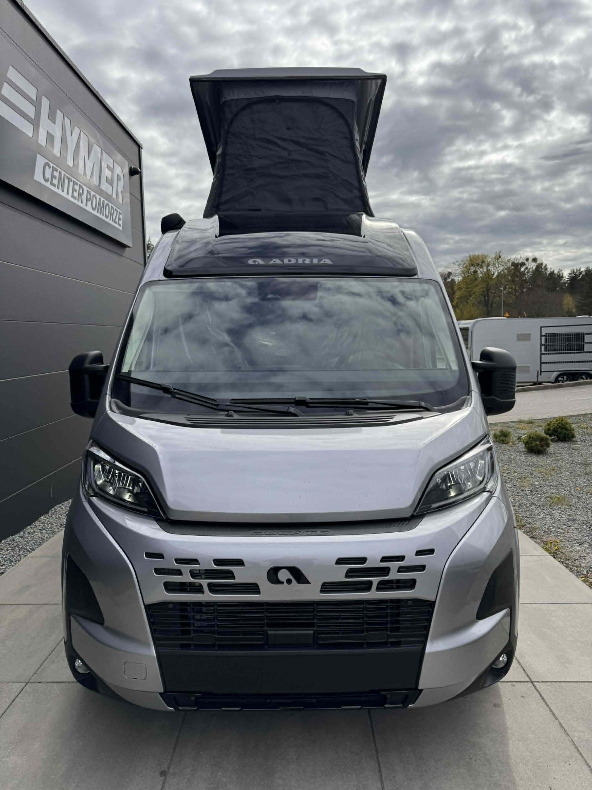 Galeria Adria Twin Sports 640 SGX 60y PopTop