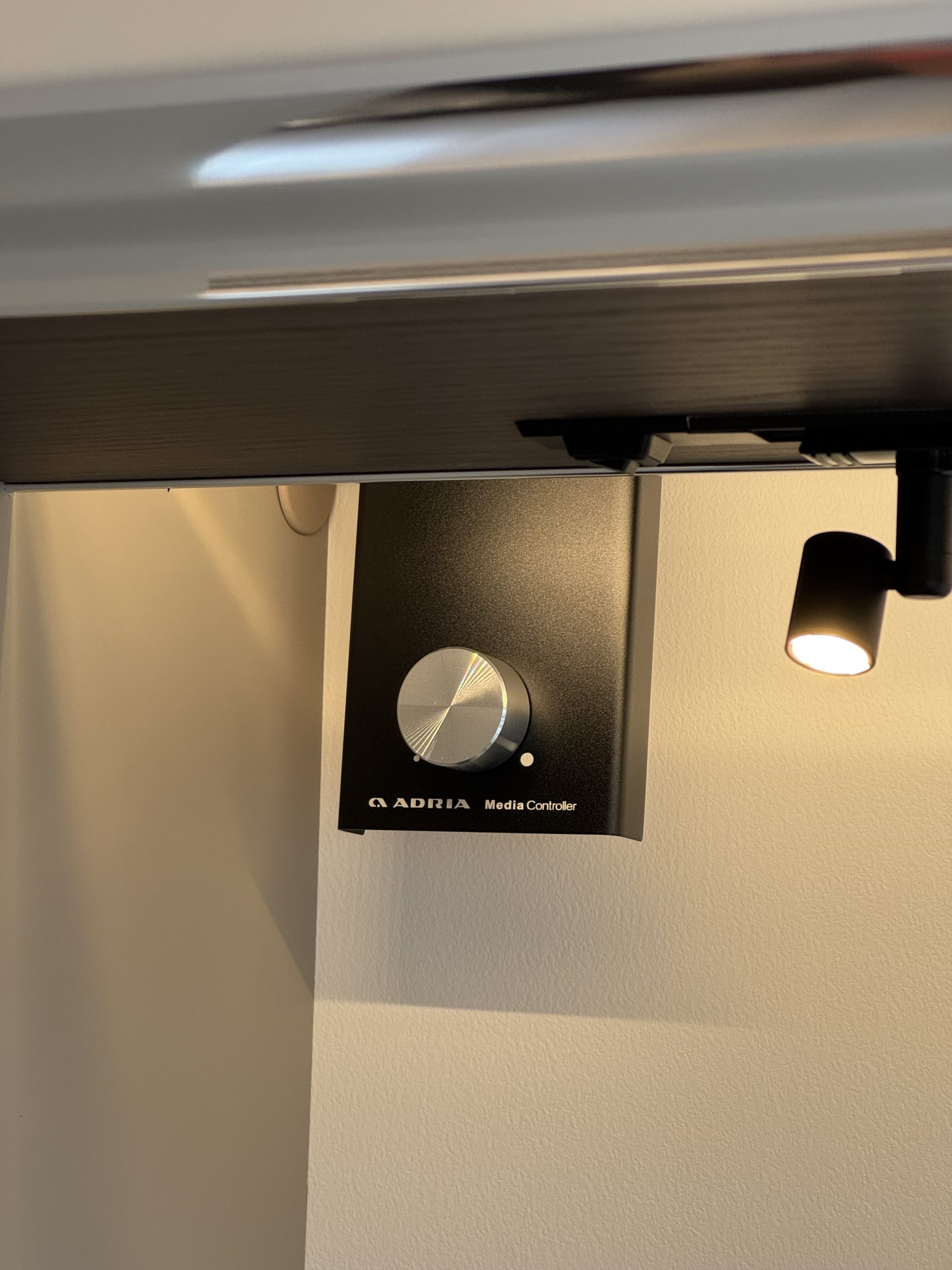 Galeria Adria Alpina 663HT