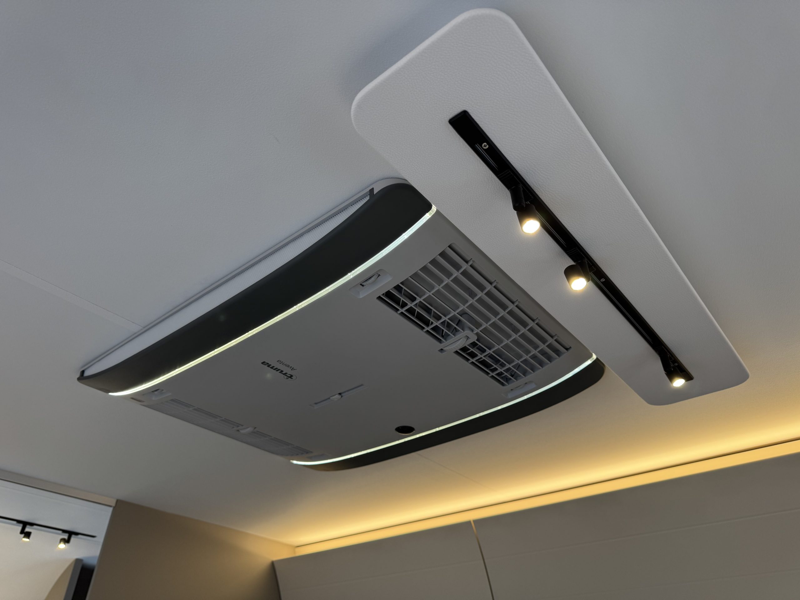 Galeria Adria Alpina 663HT