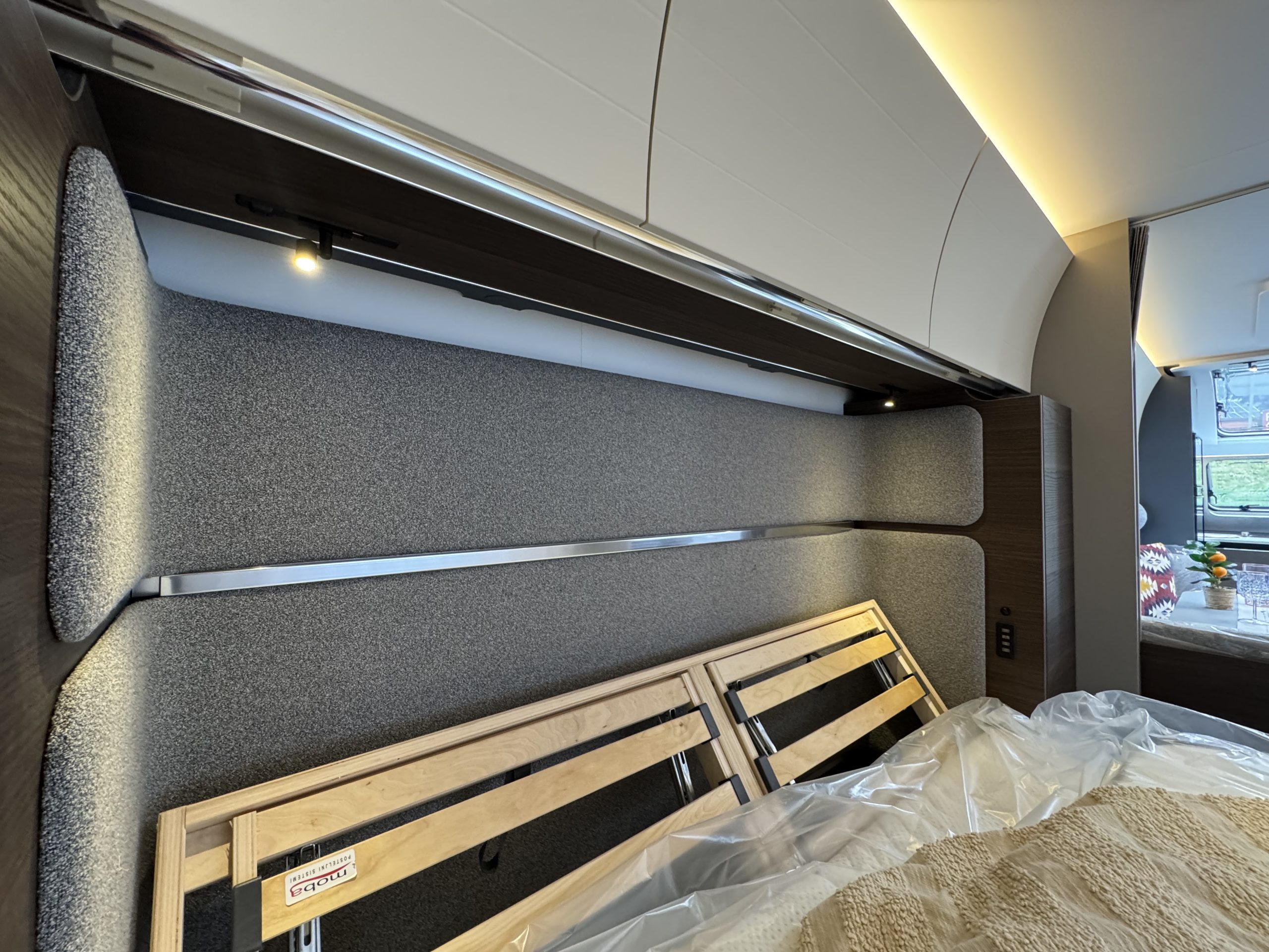 Galeria Adria Alpina 663HT