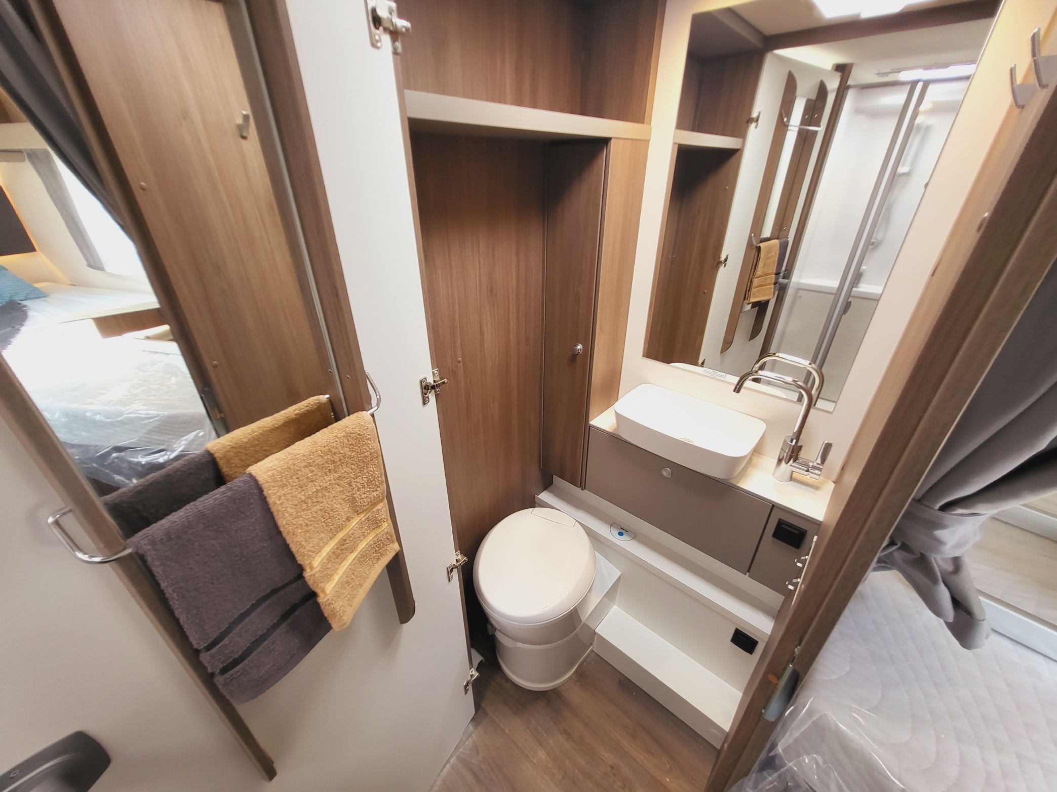 Galeria Carado T447 Edition24