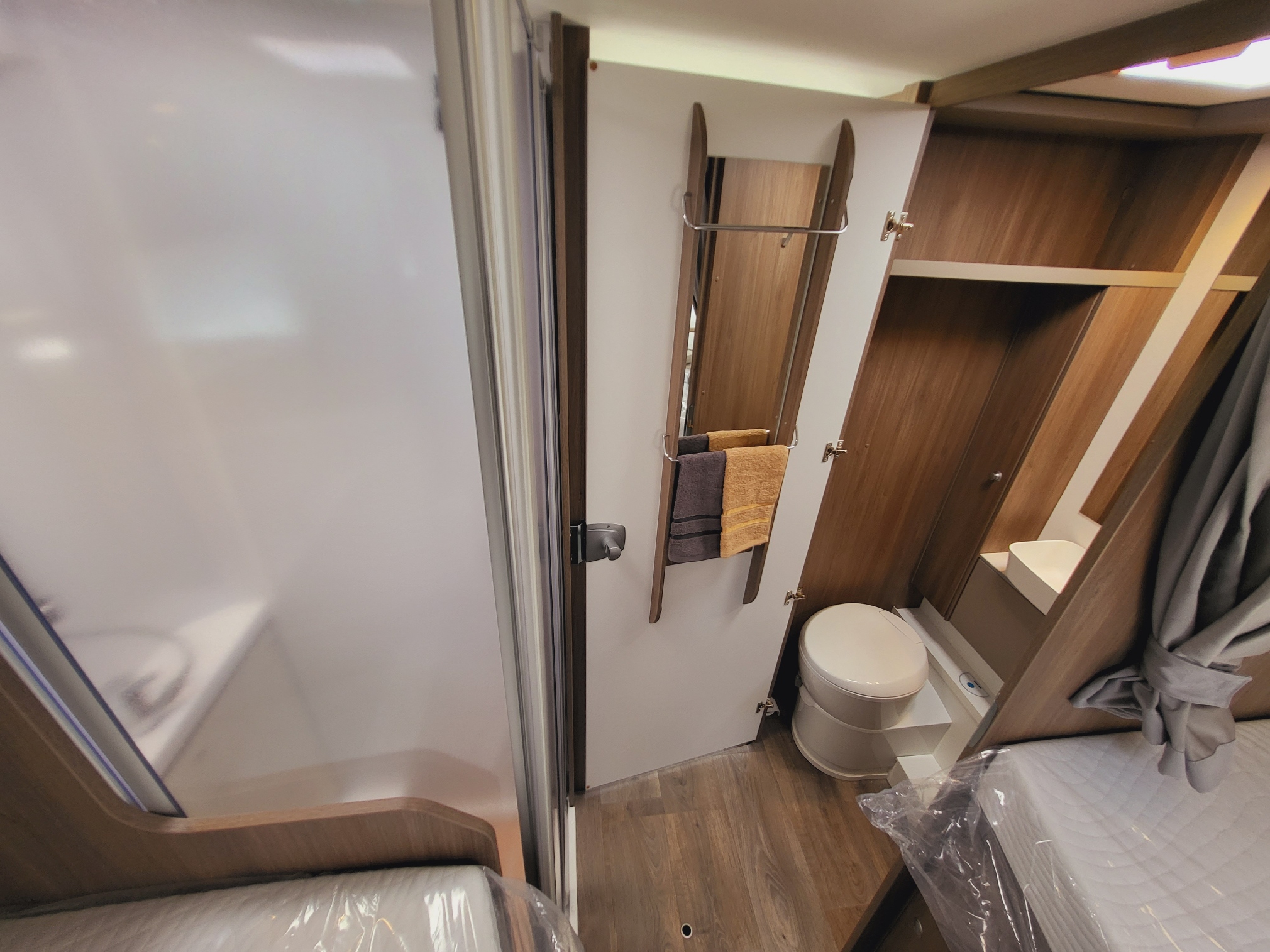Galeria Carado T447 Edition24
